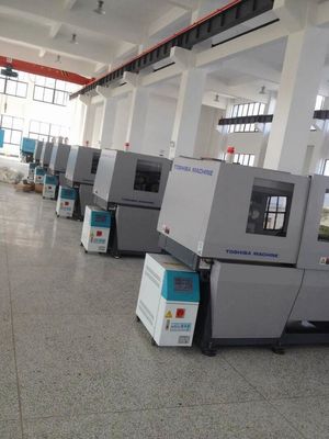 Flexible Blue And White Mold Temperature Controller With Heat Transfer Oil And 1-5 HP Power