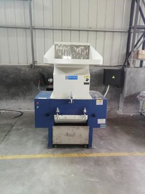 SUS Steel High Speed Granulator Plastic Recycling Machine For Defects Cutting