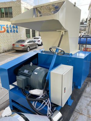 Plastic Central High Speed Granulator Shredder Machine 50 Kg/H - 500 Kg/H Capacity