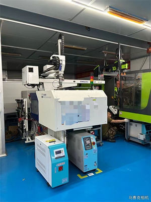 Precision PLC Displayed Mold Temperature Controller With Copper Tube Cooling Element