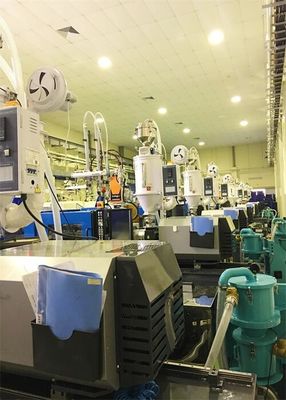 Non Hygroscopic PE Plastic Hopper Dryer 380V / 50HZ  For Granules Resin Drying