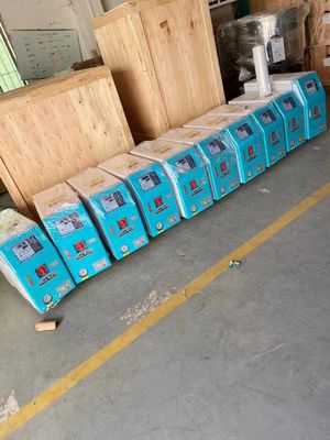 Flexible Blue And White Mold Temperature Controller With Heat Transfer Oil And 1-5 HP Power