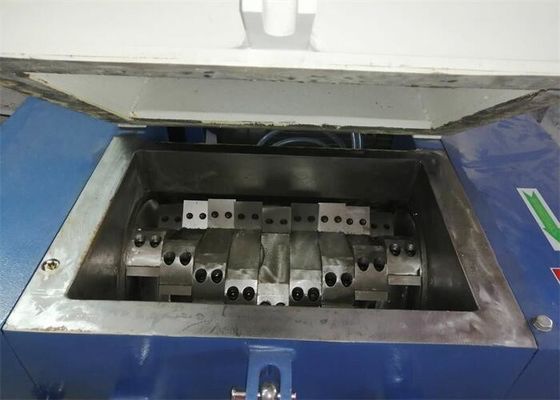 Gray Central Granulating Granulator Plastic Recycling Shredder Machine High Speed