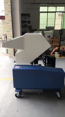 7.5KW Plastic Defects High Speed Granulator Pulverizer Machine OG-10FS Gray Color