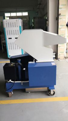 7.5KW Plastic Defects High Speed Granulator Pulverizer Machine OG-10FS Gray Color