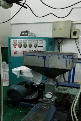 220V / 380V Plastic Mixing Machine Masterbatch Volumetric Dosing Unit