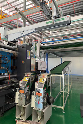 PLC Controlled Centralized Feeding System 0.5-2T/H Conveying Capacity Remote Control Included