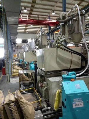 Plastic Automatic Loading Machine Hopper Loader With Environmental Color