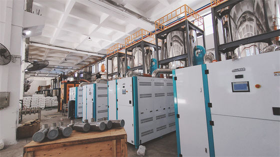 CE Standard Dehumidifying Hopper Dryer AC220-380V 4-40Kw Heat Power